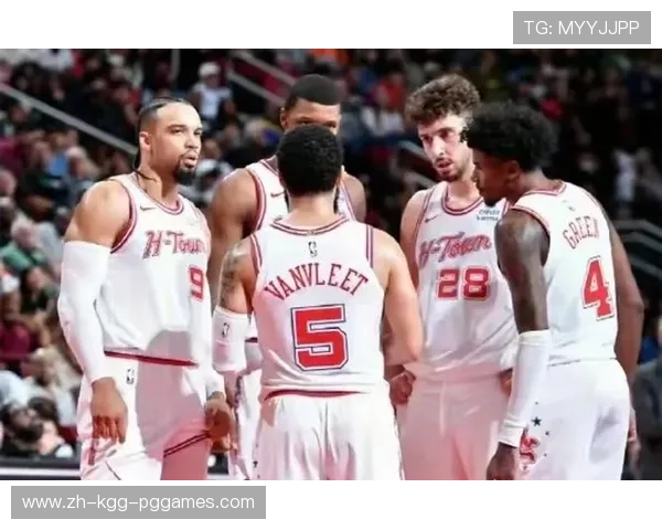 火箭队赛季相关东西方球队对比及比赛特色分析